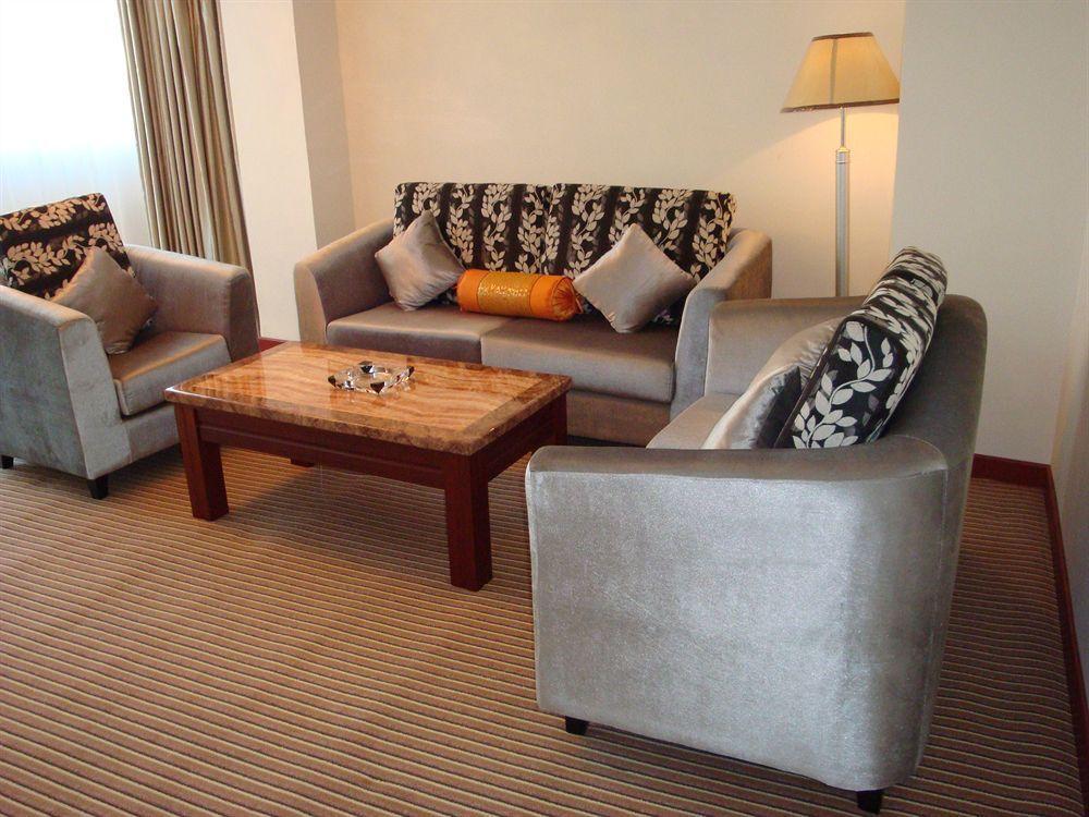 Guangzhou Minghong Hotel מראה חיצוני תמונה
